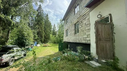 Продается 3-этажный дом, 250 м²