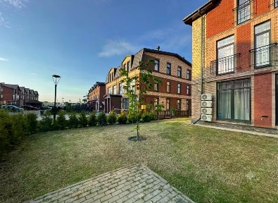 Сдается 3-этажный таунхаус, 150 м²