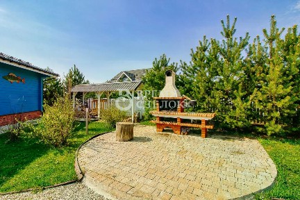 Продается 2-этажный коттедж, 302 м²