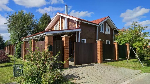 Продается 2-этажный дом, 120 м²