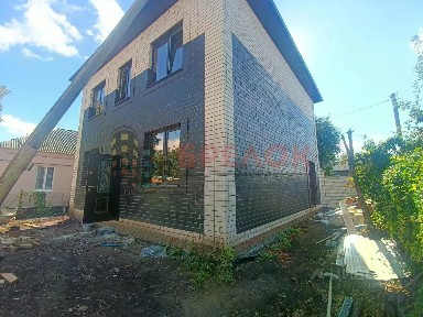 Продается 2-этажный дом, 132 м²