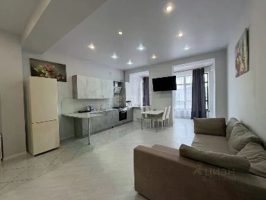 Продается 2-комн. квартира, 65,6 м²