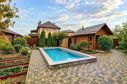 Продается 2-этажный дом, 224 м²