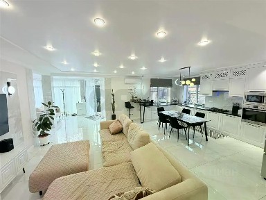 Продается 4-этажный дом, 318,4 м²