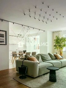 Продается 4-комн. квартира, 129,9 м²