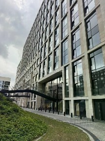 Продается 3-комн. квартира, 130 м²