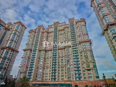 Продается 4-комн. квартира, 188 м²