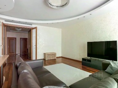Продается 3-комн. квартира, 135 м²