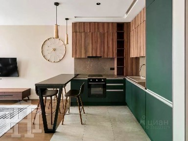 Продаются 2-комн. апартаменты, 65 м²
