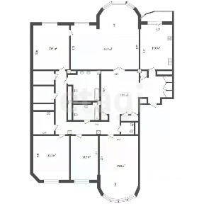 Продается 5-комн. квартира, 242,4 м²