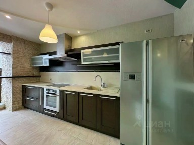 Продается 4-комн. квартира, 94,4 м²
