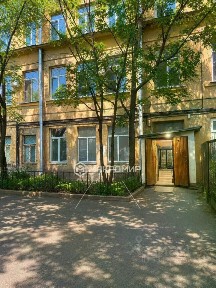 Санкт-Петербург, р-н Петроградский, Аптекарский остров, ул. Плуталова, 8