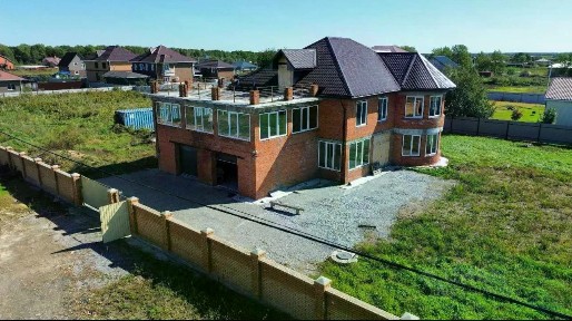 Продается 3-этажный дом, 255,4 м²