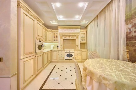 Продается 2-комн. квартира, 76 м²