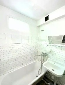 Продается 3-комн. квартира, 63 м²