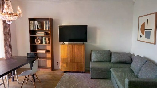 Продаются 3-комн. апартаменты, 95 м²