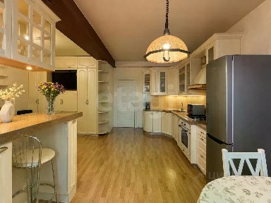 Продается 2-комн. квартира, 65,4 м²