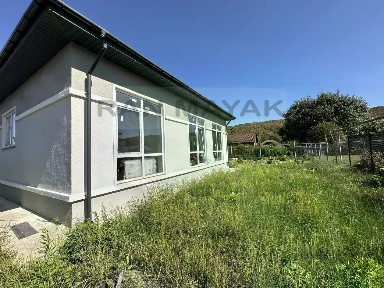 Продается 1-этажный дом, 122 м²