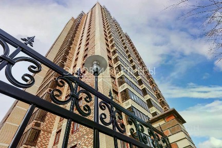 Продается 2-комн. квартира, 105,3 м²