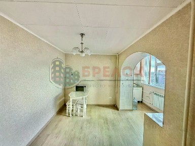Продается 1-комн. квартира, 42 м²
