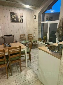 Продается 2-этажный дом, 196 м²