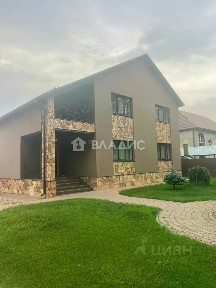 Продается 2-этажный дом, 220 м²