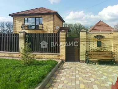 Продается 2-этажный дом, 185 м²
