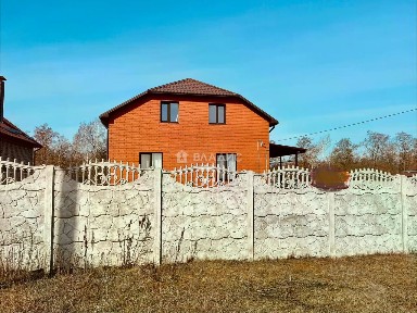 Продается 2-этажный дом, 155 м²