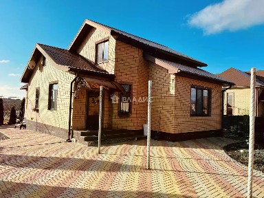 Продается 2-этажный дом, 187,8 м²