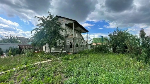 Продается 2-этажный дом, 130 м²