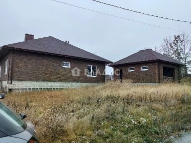 Продается 2-этажный дом, 240 м²