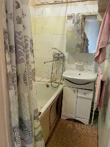 Продается 4-комн. квартира, 69,3 м²