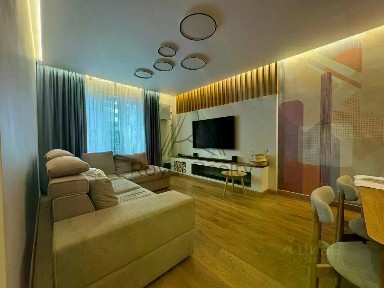 Сдается 4-комн. квартира, 135 м²