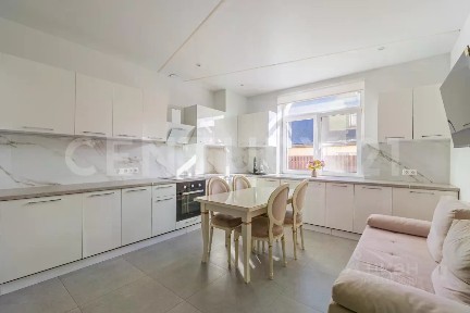 Продается 1-комн. квартира, 53,7 м²