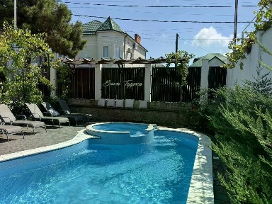 Сдаются 3-комн. апартаменты, 120 м²
