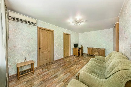 Продается 4-комн. квартира, 60,9 м²