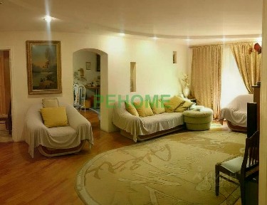 Продается 3-комн. квартира, 93 м²