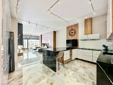 Сдаются 3-комн. апартаменты, 140 м²