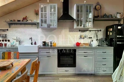 Сдаются 3-комн. апартаменты, 122 м²