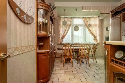Сдается 4-комн. квартира, 123 м²