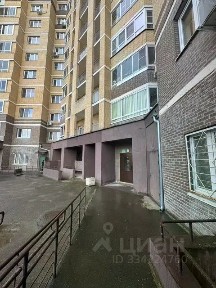 Продается 2-комн. квартира, 65 м²