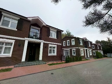 Сдается 2-этажный дом, 141,5 м²