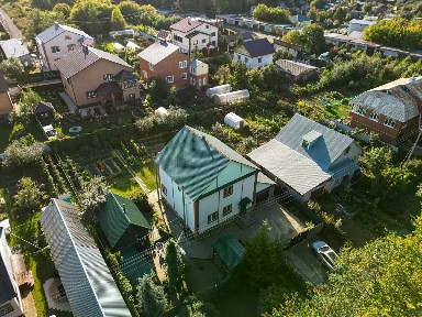 Продается 3-этажный коттедж, 280 м²