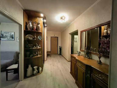 Продается 4-комн. квартира, 105 м²