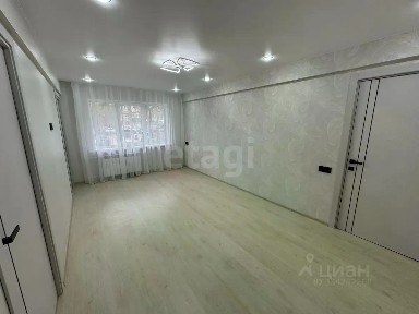Продается 3-комн. квартира, 48 м²