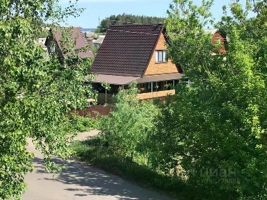 Сдается 2-этажный дом, 96 м²
