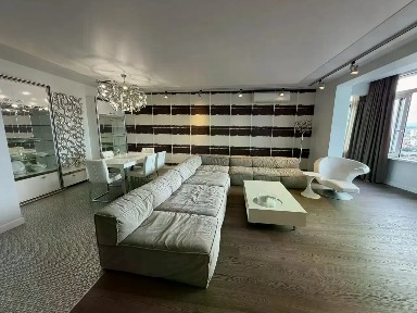 Сдается 4-комн. квартира, 156 м²