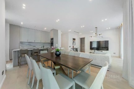 Сдается 4-комн. квартира, 147,7 м²