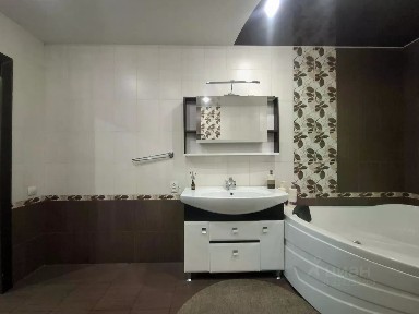 Продается 4-комн. квартира, 94,8 м²