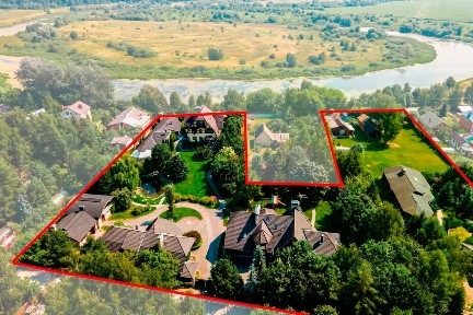 Продается 3-этажный коттедж, 1 940 м²